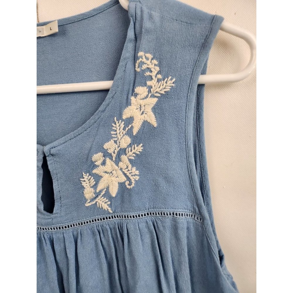 Anthropologie Hazel Blue Embroidered BOHO Peasant Sleeveless Top Large - Picture 3 of 8